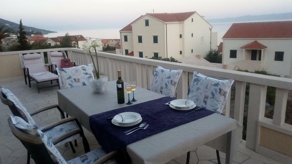Apartments Marcic Bol Exterior photo