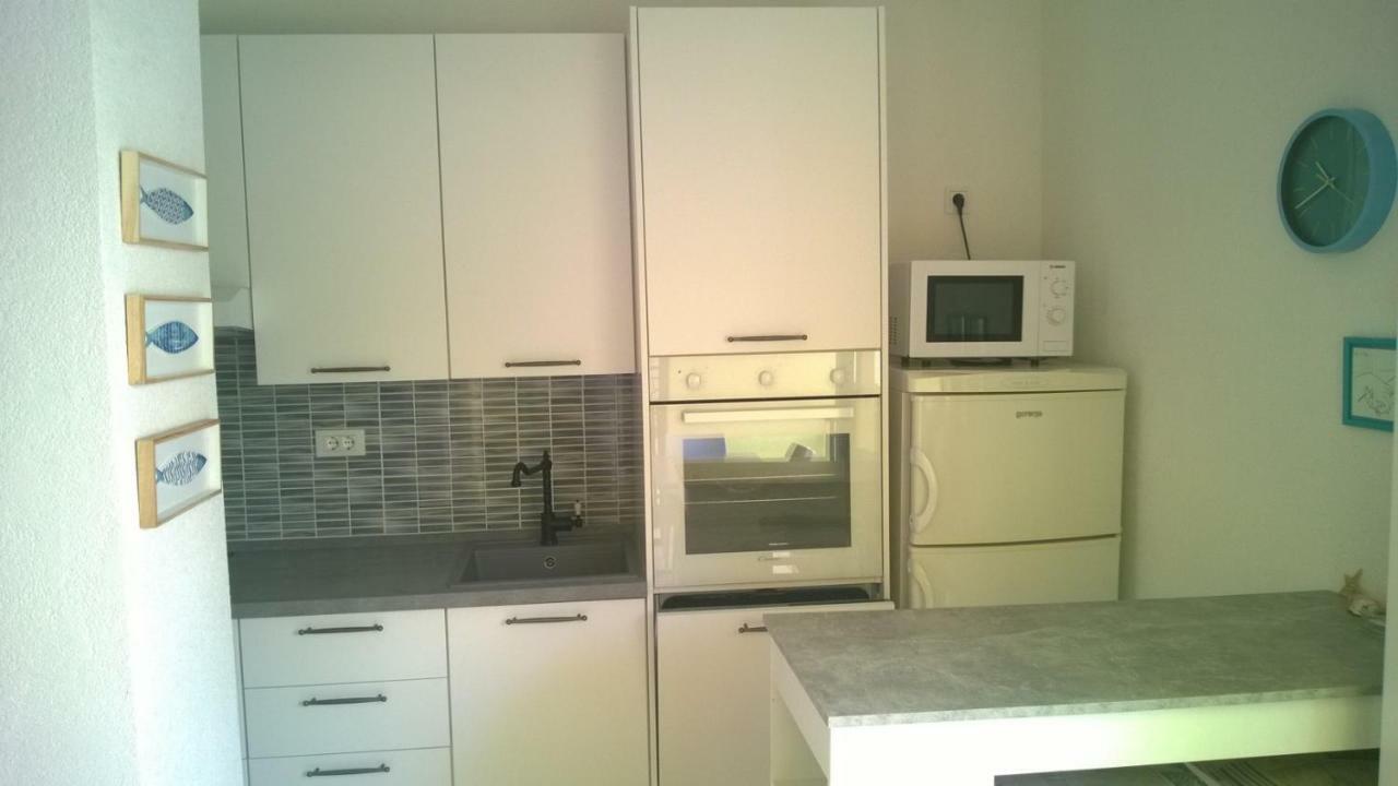 Apartments Marcic Bol Exterior photo